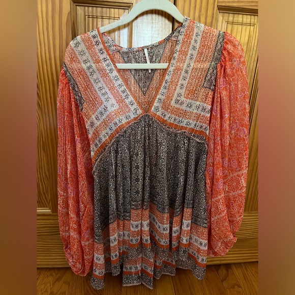 Free People satin tunic. In excellent condition - Picture 1 of 1